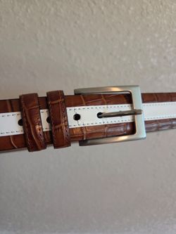 Men's leather belt size 38 brown and white brand new silver buckle