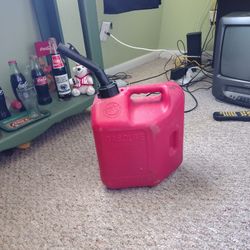 2 Gallon Gas Can 