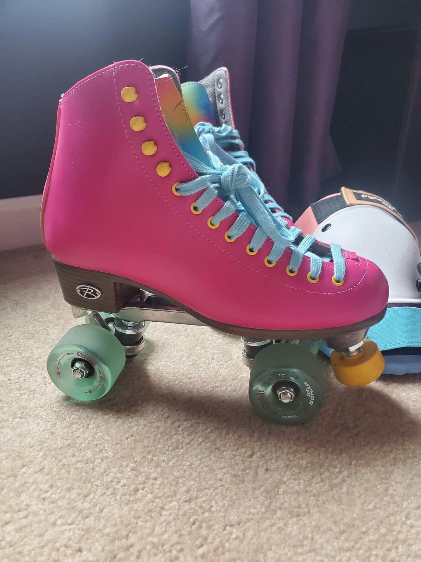 Riedell Orbit Roller Skate Set