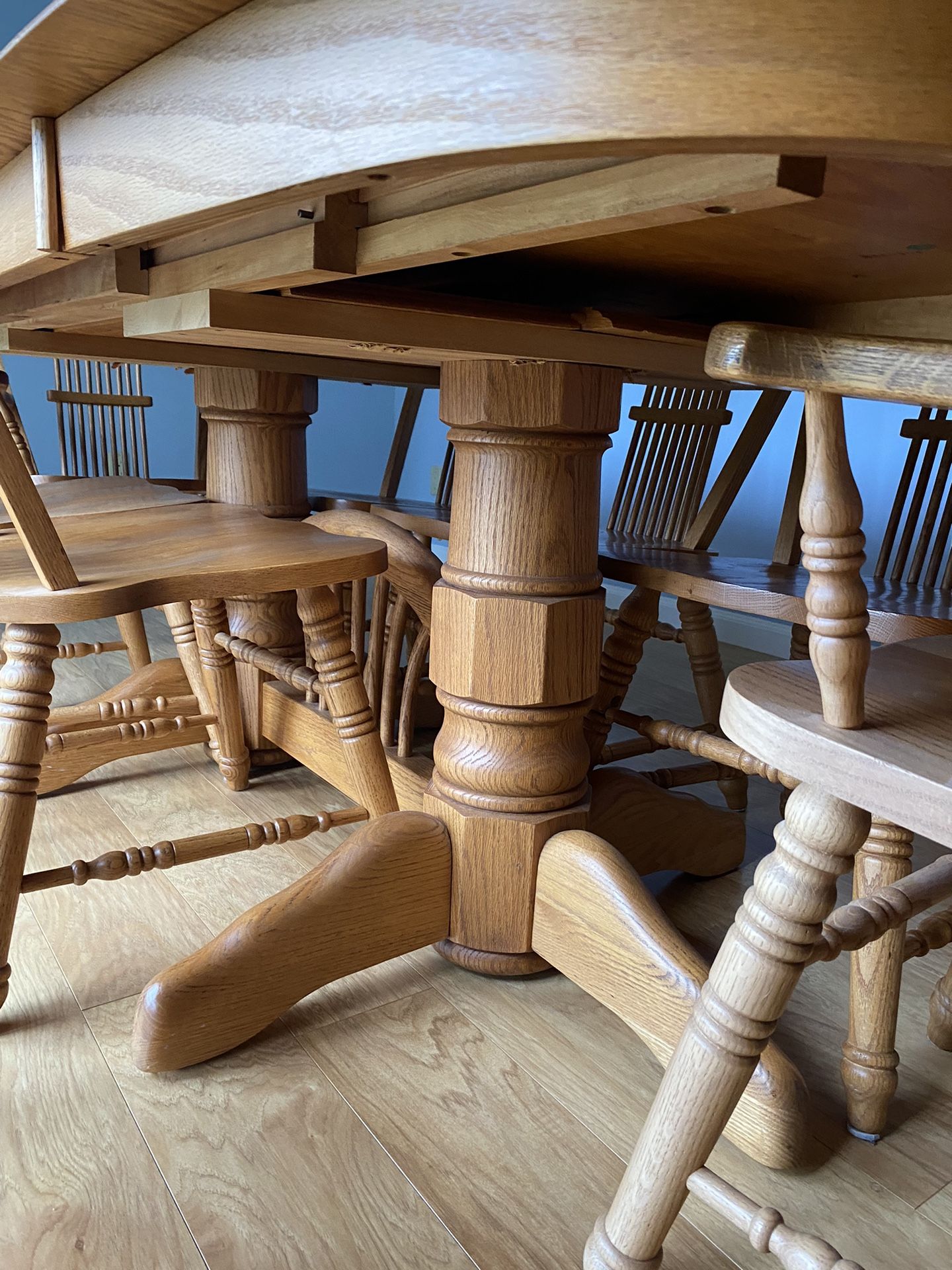 Dining table and hutch