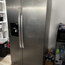 Like-New Fridge for $400 – Peel & Reveal the Shine!