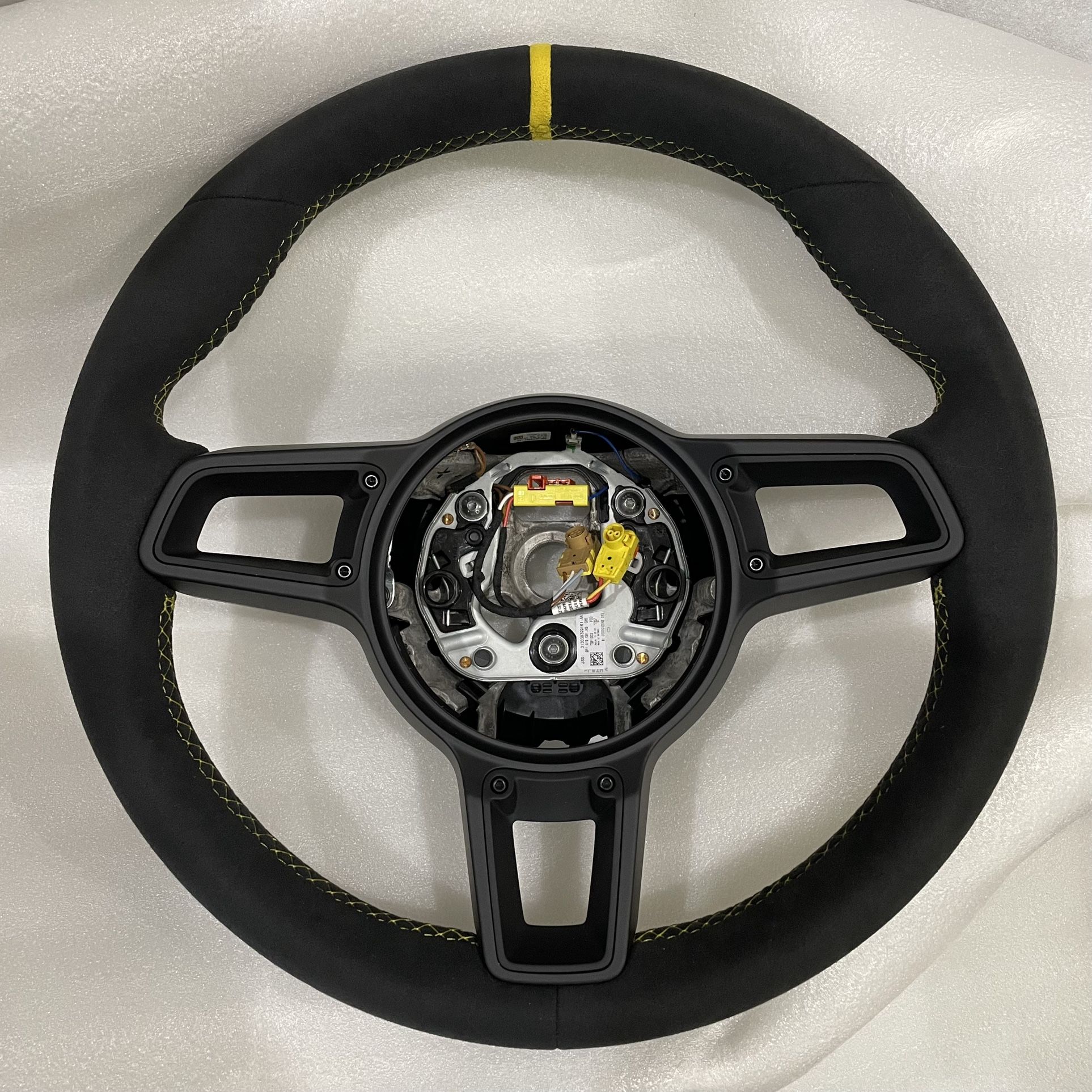 For Manual OEM new Porsche 911 991.2 GT3 RS Steering Wheel - Alcantara w/Stripe