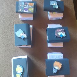 Hello Kitty And Friends Collectable Pins