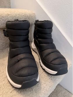 The North Face Thermoball Faux Fur Winter Boots Women’s Size US 5 / EU 35 Black
