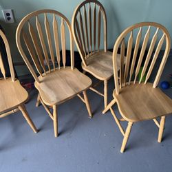 4 Chairs And Table 