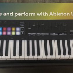 Novation Launchkey-49-mk3 Keyboard Controller