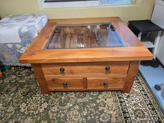 Solid teakwood livingroom table
