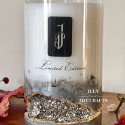 🌲🎁. ARE YOU READY FOR HOLIDAY ? 🌲EXCLUSIVE CANDLE   , LIMITED EDITION  with CERTIFICATE OF AUTHENTICITY 