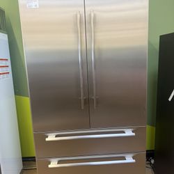 Thermador 42” built in refrigerator 