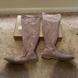 Size 11 Grayish Lilac Boots Suede