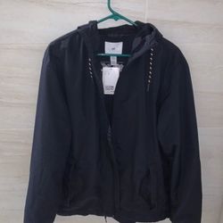 Men’s New Medium Sz Water Proof Windbreaker 
