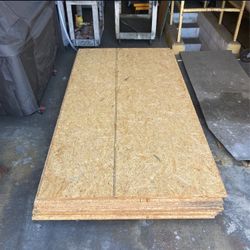 Plywood 4x8  1/2in thick 