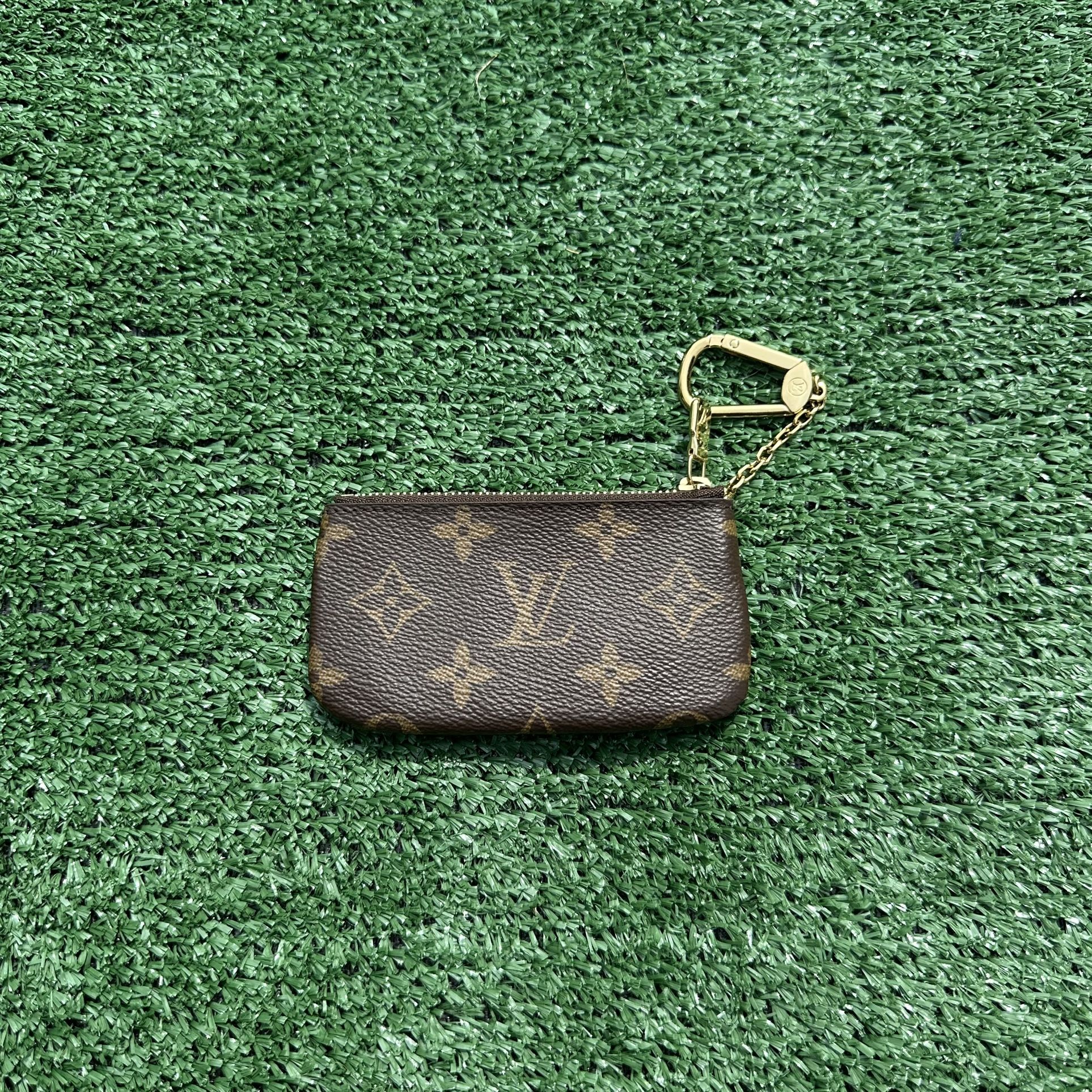 louis vuitton key pouch 