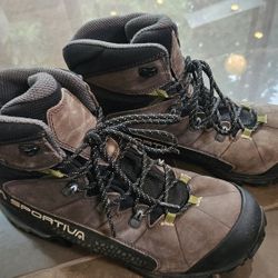 La Sportiva Nucleo High GTX hiking boot