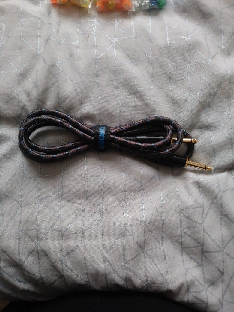 5 1/2 Foot Guitar Cable