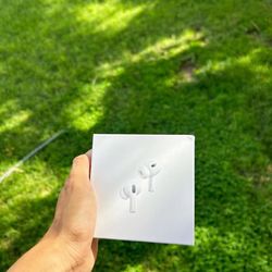 Earbuds 