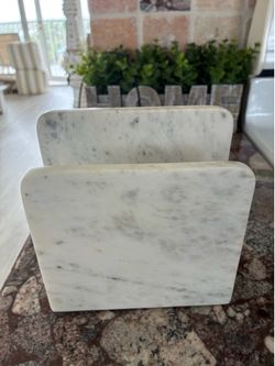 Napkin holder