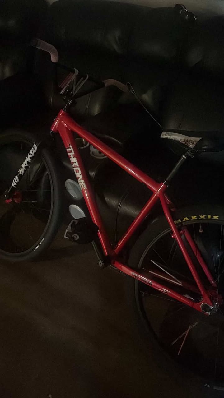 Throne Goon Trades only