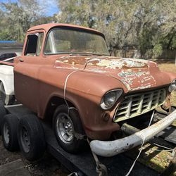 58 GMC 1500 With 57 Front Fenders 