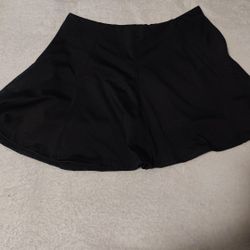 Black Skirt 