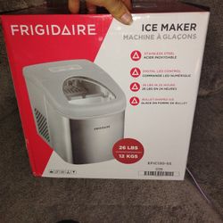 26 Lb Counter Top Ice Maker 