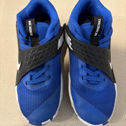 Nike boys shoes