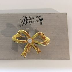 Goldtone Bow Pin With A Dangling Rhinestone  1 1/5” X 1”   New On Card 