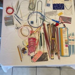 Big Lot Knitting Supplies Needles Loops Storage Box 