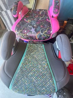 2 Car seats