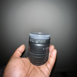 Sony Lens https://offerup.com/redirect/?o=MTUubW0= F1.4G