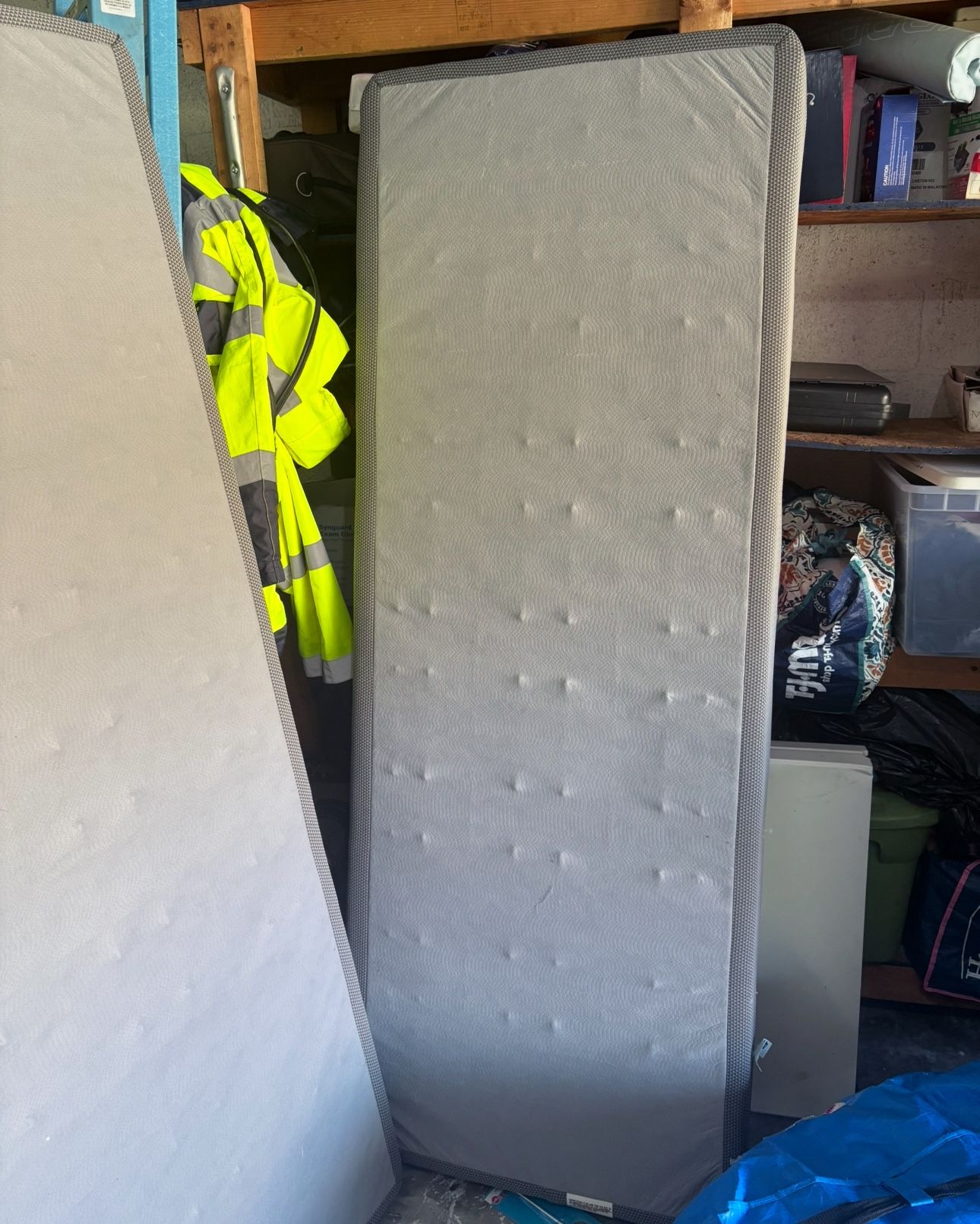 Base De Cama En Buenas Condisiones