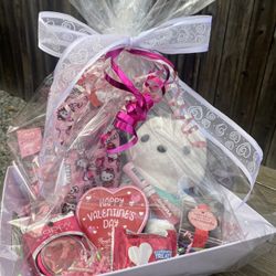Sanrio Hello Kitty Pochacco Valentine Baskets