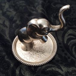 Elephant Ring Holder 