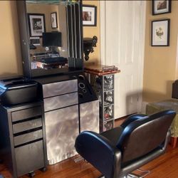 Stylist Station 