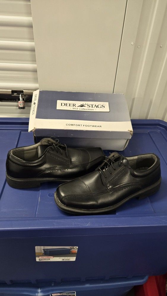 Men's dress shoes 13W