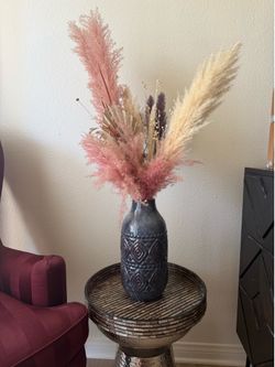Boho decor pink pampas grass with dried floral arrangement