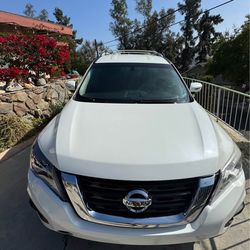 2017 Nissan Pathfinder S Sport Utility 4D