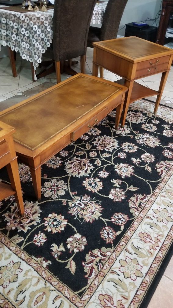 Coffee table set