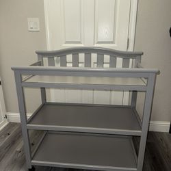 Delta Children Changing Table 