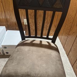 Glass Table With Wine Rack