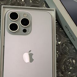 iPhone 16 PRO MAX Size Like New AT&T and Cricket