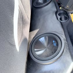 2011 Ram 1500 Speakers And Box 
