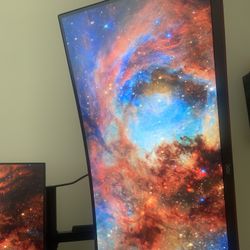 Aoc Ultra Curved Monitor 