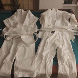 Karate Uniforns