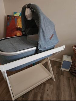 Uppa Baby Bassinet And Stand