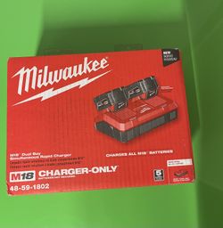 Milwaukee 48-59-1802 M18 dual bay Simultanius Rapid Charger