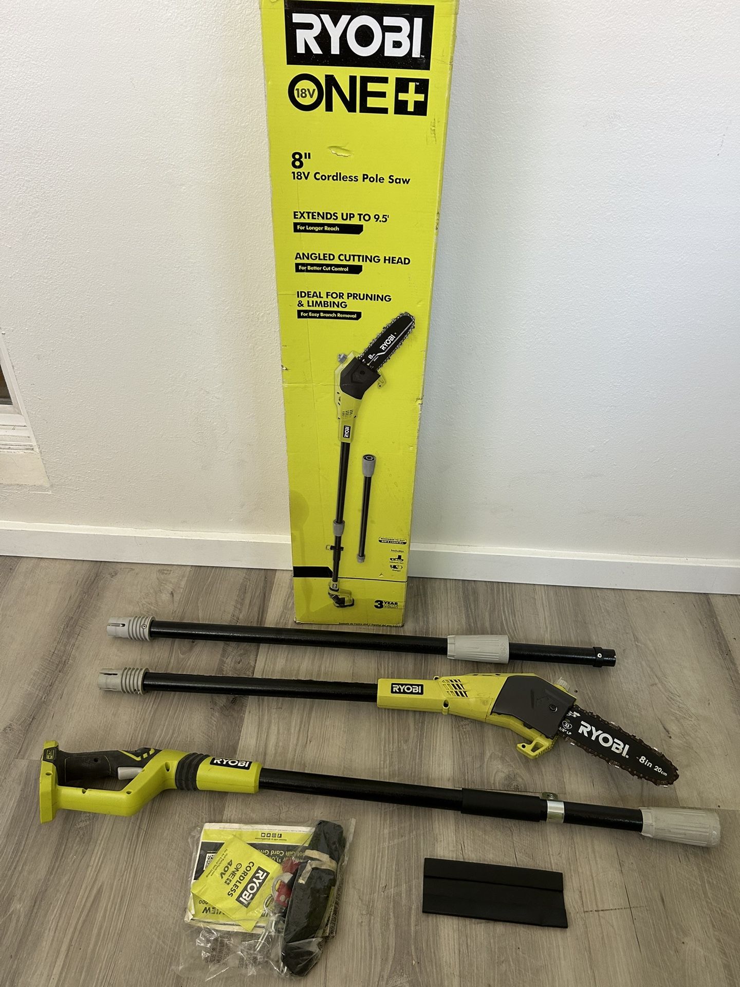 RYOBI 8 in. 6 Amp Pole Saw