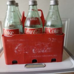 Vintage Coke Cola Collector 33.8 ( 1 Liter ) Bottle's 