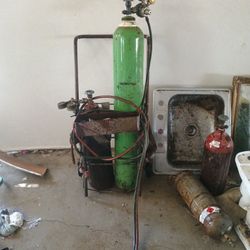 WELDING O2CANISTERS