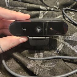 Logitech BRIO Ultra HD Pro 4096x2160 Business Webcam With Ringlight And Noise-Canceling Dual Mic